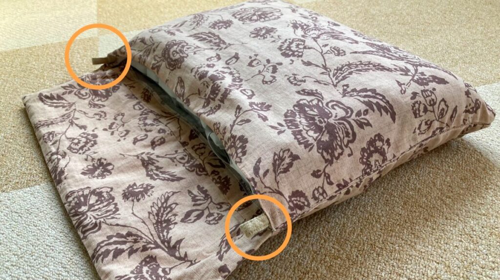 防災頭巾カバー補修 - フックの取り付け箇所